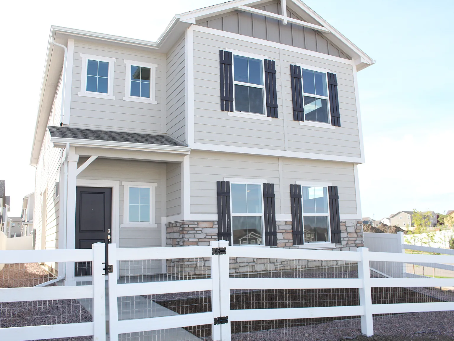 3 bed, 2.5 bath, 1700 sqft, $2,700 — Photo 1