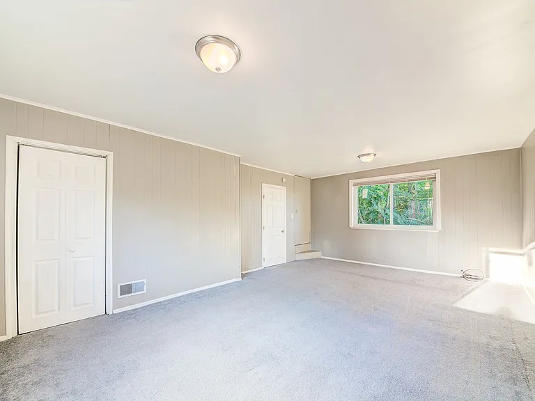 311 Boggs Ave — Photo 10