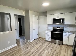 1114 Eaglewood Dr, Virginia Beach, VA 23454