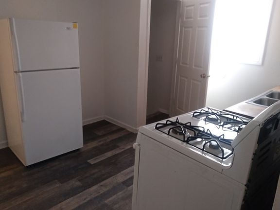 3rd image of 334 N Keystone Ave #336