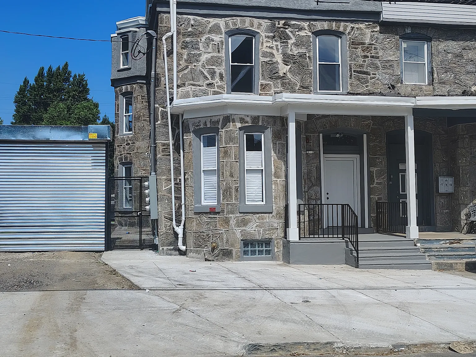 2 bed, $1,550 — Photo 1