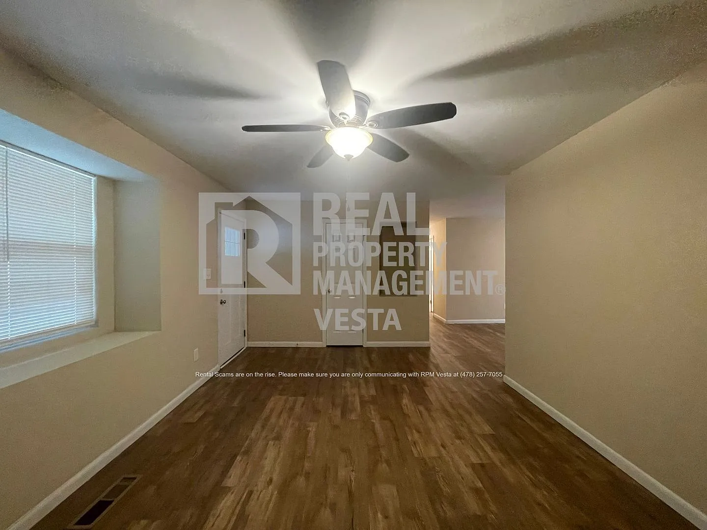 3 bed, 1.5 bath, 1150 sqft, $1,150 — Photo 3