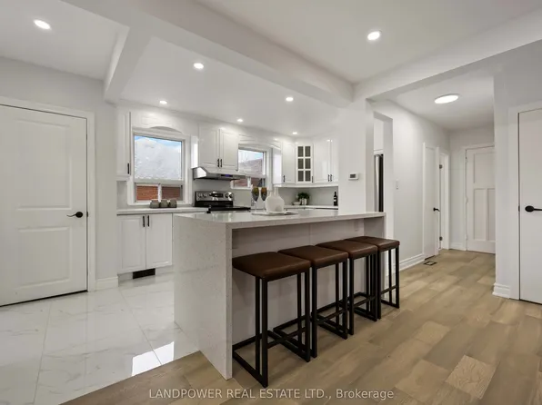 195 Phyllis Ave, Toronto, ON M1M 1Y9