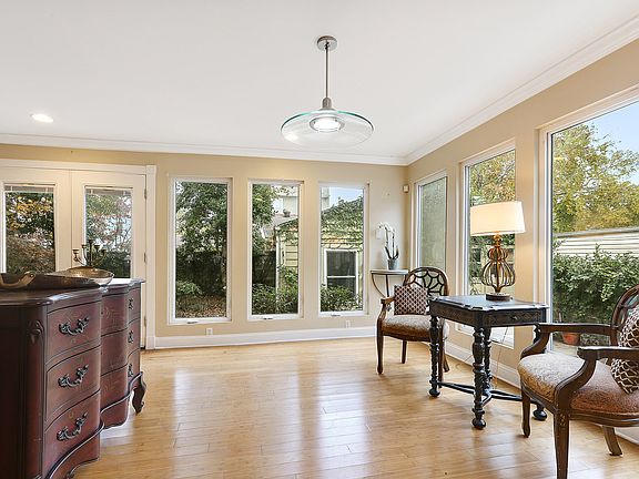 5th image of 111 Central Park Pl