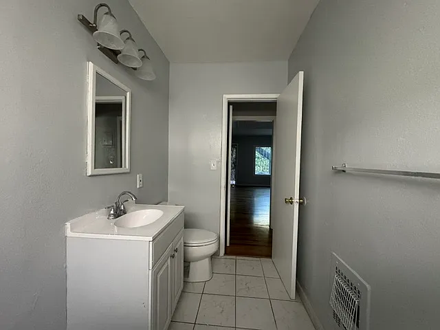 3209 Bartdon Ave #2 — Photo 8