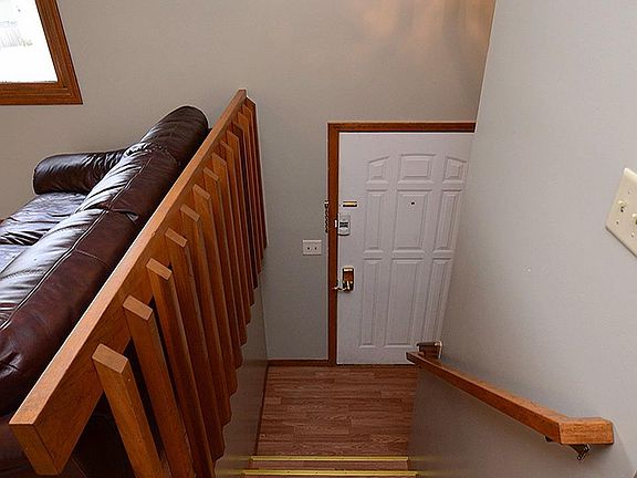 3rd image of 2111 W Cove Ct