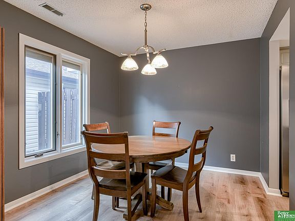 5th image of 2918 Londonshire Ct