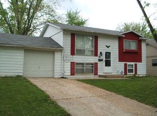 1010 W Madison Dr, O'Fallon, IL 62269