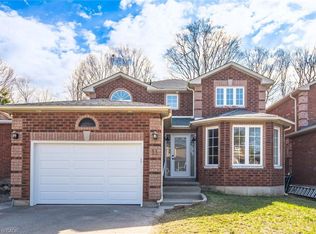 11 Wessenger Dr, Barrie, ON L4N8R8