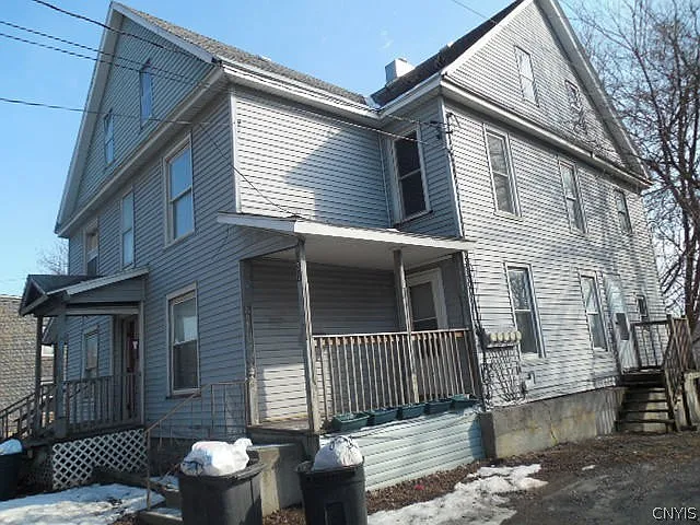 227 W Main St