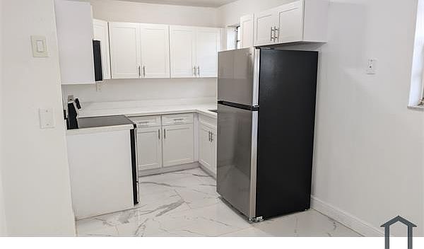 1st image of 6049 SW 40th St Unit B