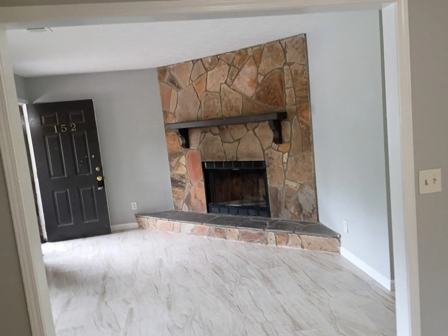 150-152 Forest Place - 152 — Photo 4
