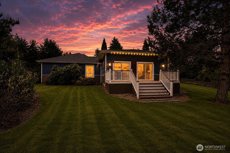 3rd image of 4902 74th Lane NE
