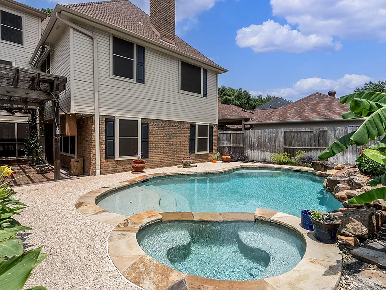 14207 Vista Mar Cir — Photo 2