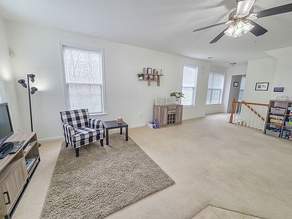 5th image of 2216 Highfly Ter