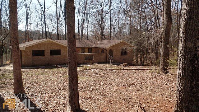 2nd image of 483 Panola Rd