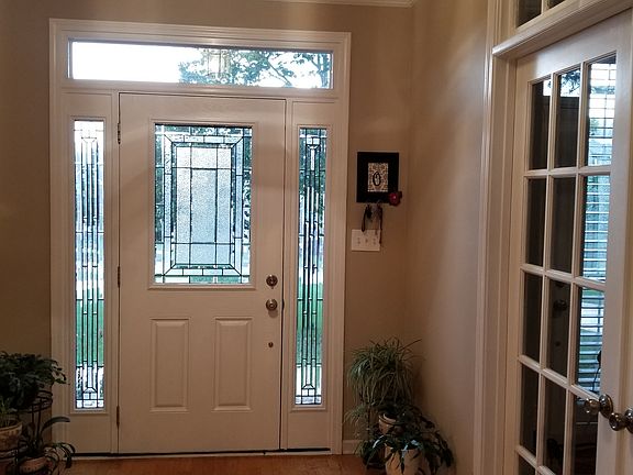 Front door foyer entrance