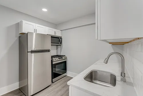 617 Vernon Rd #B02 Photo 1