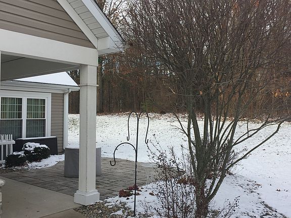 New patio with fire pit 