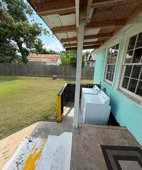 512 Stimpson St — Photo 12