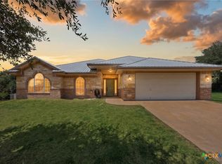 24 Ridgewood Dr, Morgans Pt Resort, TX 76513