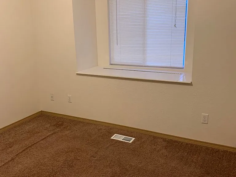 7621 Snow View Dr — Photo 15