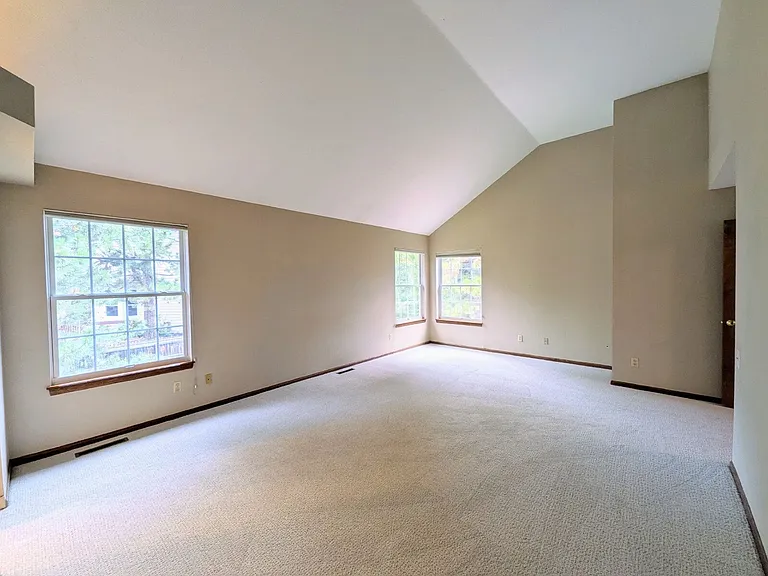 7467 Exeter Pl — Photo 13