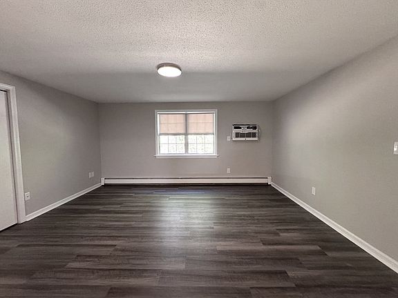 3rd image of 4 Dodge Rd APT A8