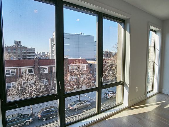 5th image of 30-11 23rd St #1A