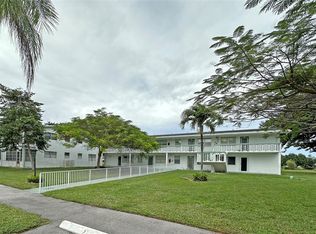 282 Newport Ct #R-1, Deerfield Beach, FL 33442