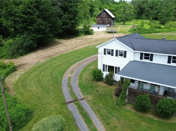 6635 Cooper St, Westmoreland, NY 13490