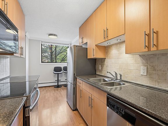 2nd image of 320 Royal Ave #405