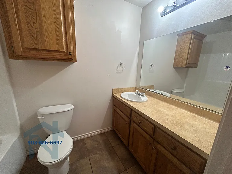 799 Houston St #A — Photo 15