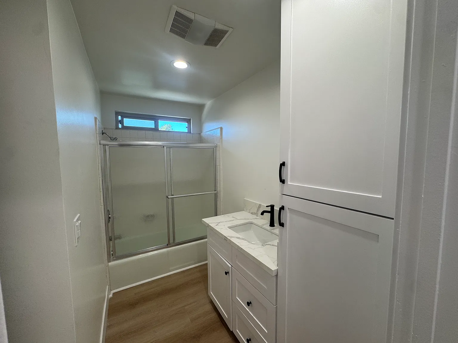 2 bed, 1100 sqft, $2,850 — Photo 4