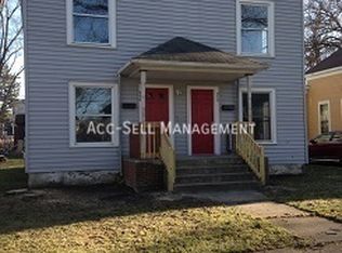 956 Adams St SE, Grand Rapids, MI 49507