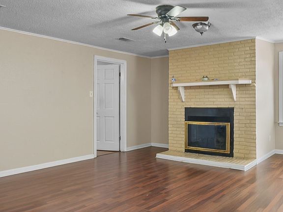 4th image of 4724 Bradley St