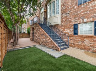 2813 Welborn St, Dallas, TX 75219