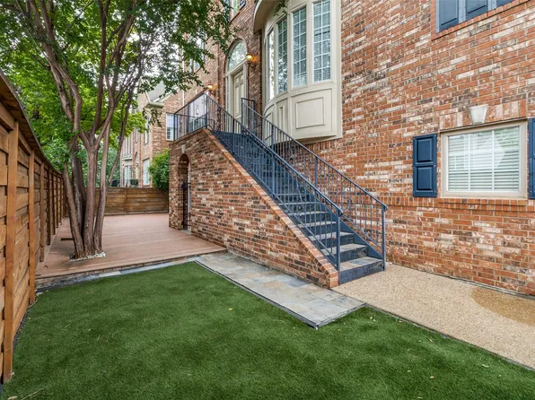 2813 Welborn St, Dallas, TX 75219