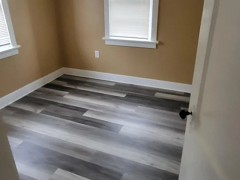 1206 Lewis Ave — Photo 4