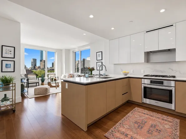 380 Harrison Ave #1013, Boston, MA 02118