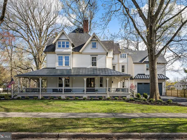 140 E Central Ave, Moorestown, NJ 08057