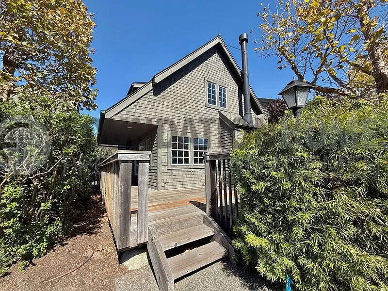 813 Miller Ave