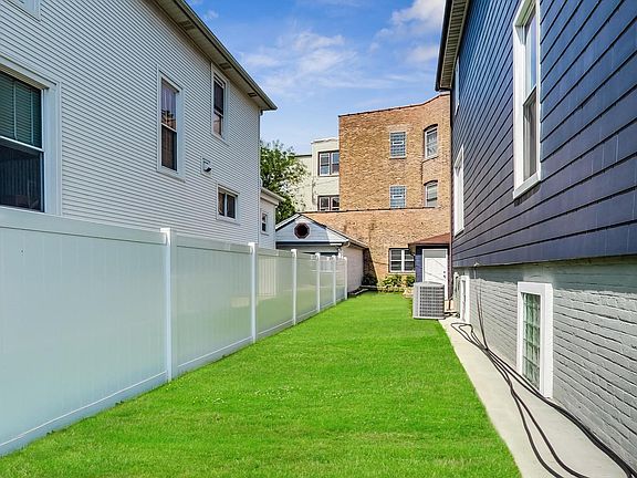 5th image of 4356 N Kostner Ave