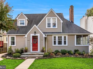 632 24th St S, Arlington, VA 22202