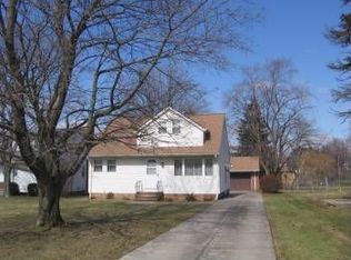 15021 Schreiber Rd, Maple Heights, OH 44137