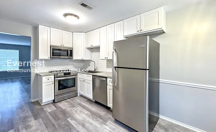 2 bed, 1.0 bath, 836 sqft, $1,045 — Photo 4