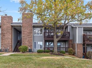 915 King Dr #2C, Saint Charles, MO 63303