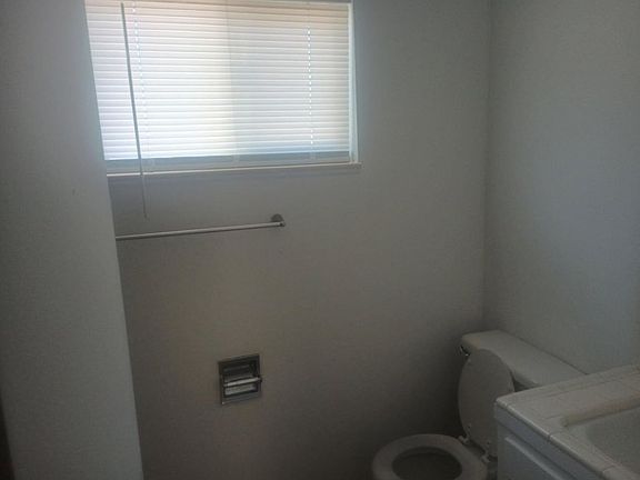 4th image of 301 Charleston St NE APT 1