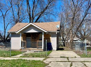 1302 Huron St, Flint, MI 48507