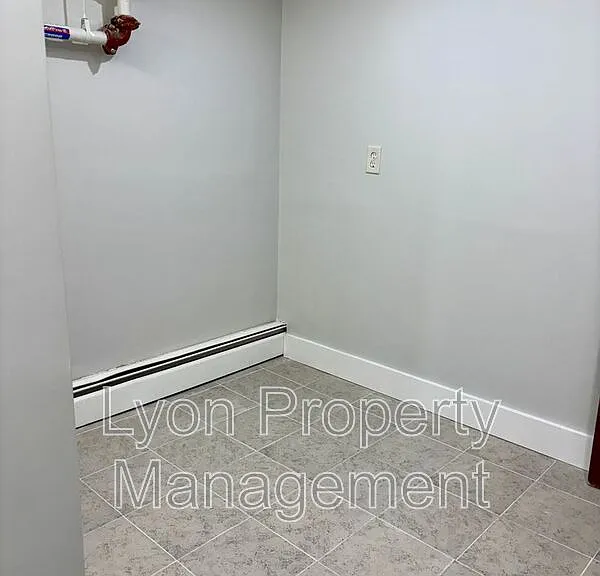 262 Illinois St #2 — Photo 16